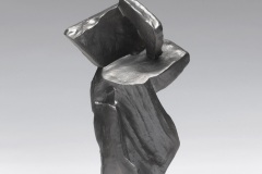 Presence-h.-30-x-22-x-17-cm